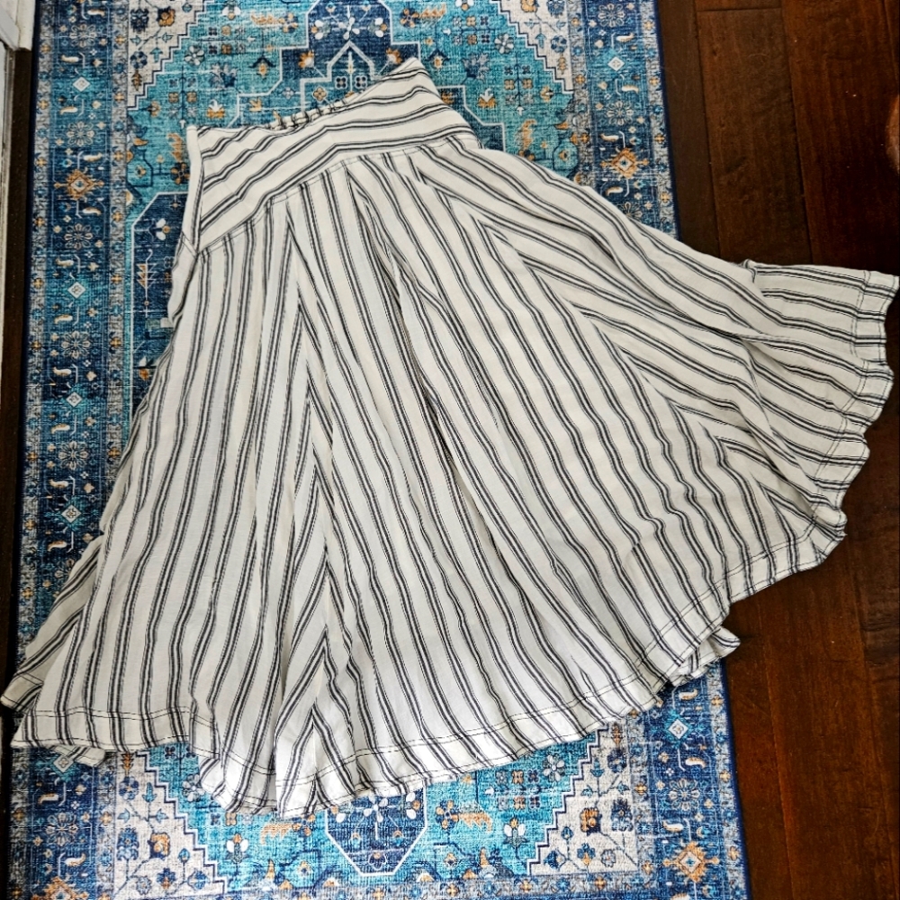 **NWT**Anthropologie Pilcro Maxi Skirt- Size Small